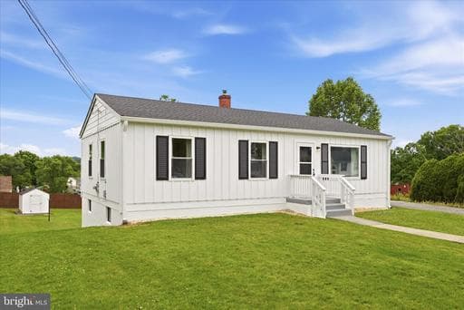 814 15th ST FRONT ROYAL VA 22630 - Photo 1