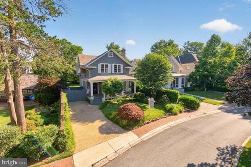5 Oxford St, Chevy Chase, MD 20815-4230, United States - Photo 1