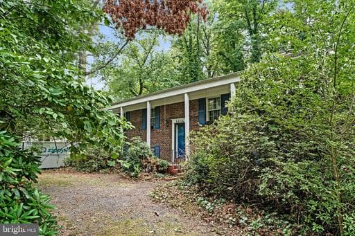 8604 ARDFOUR LANE - Photo 1