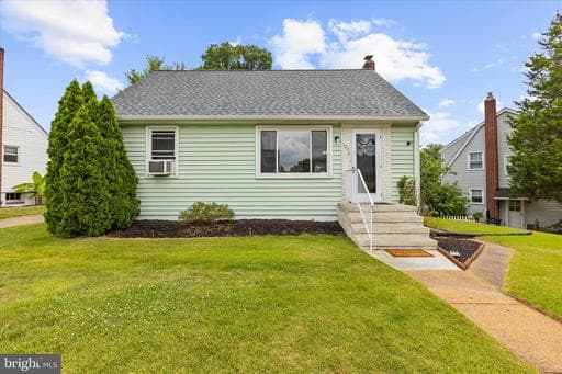 1238 Oakland Terrace Rd, Halethorpe, MD 21227-2847, United States - Photo 1