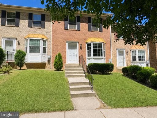 1104 Travis Ln, Gaithersburg, MD 20879-3271, United States - Photo 1