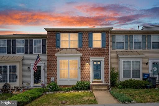 112 CHATHAM SQUARE - Photo 1