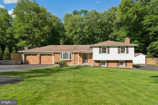3219 Fox Mill Rd, Oakton, VA 22124-2011, United States - Photo 1