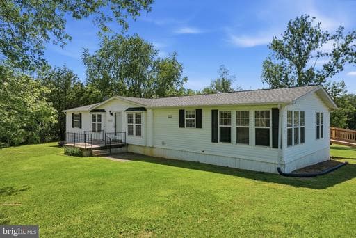 25325 INDEPENDENCE ROAD - Photo 1