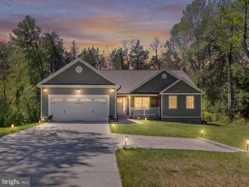 1906 LAKEVIEW PARKWAY - Photo 1