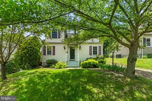 107 OAKWAY ROAD - Photo 1