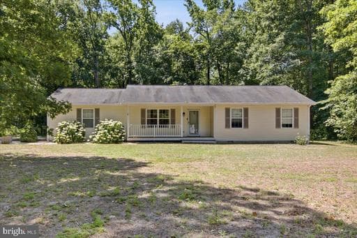 25389 KENT STREET - Photo 1