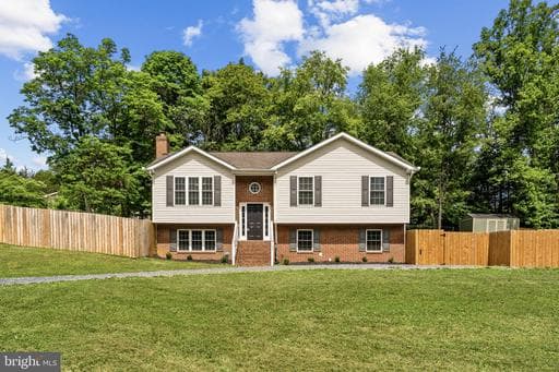 93 Chestnut Hill Dr, Front Royal, VA 22630-6554, United States - Photo 1