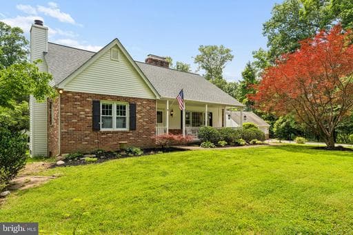 16010 FALLS ROAD - Photo 1