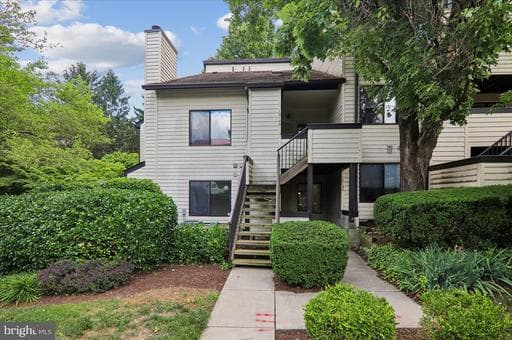 10102 HELLINGLY PLACE 303 - Photo 1
