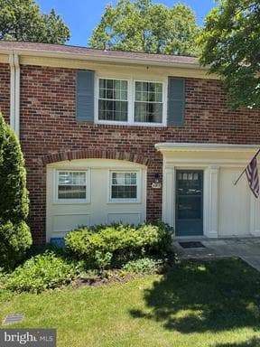 5915 PRINCE GEORGE DRIVE 323 - Photo 1