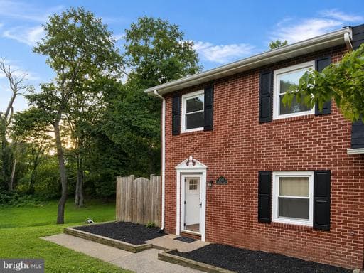 4517 APPLEDALE COURT - Photo 1