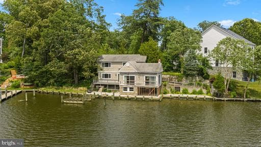 353 SOUTH DRIVE - Photo 1