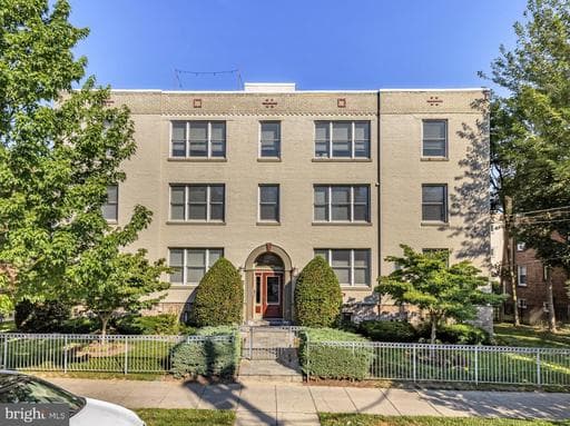 5040 1ST STREET 401