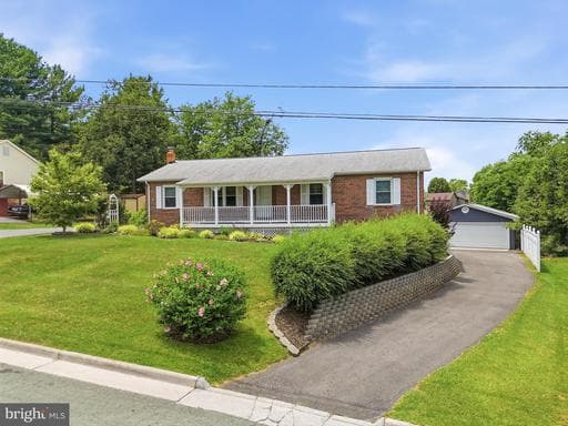 11 Ashlawn Ct, Front Royal, VA 22630-4546, United States