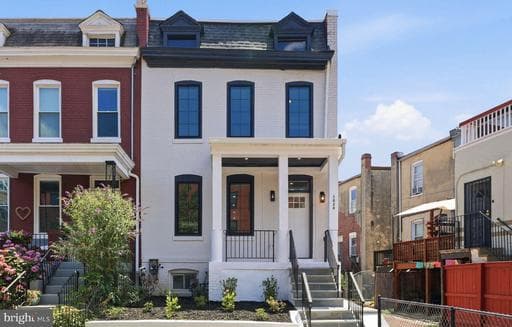 1024 SPRING ROAD