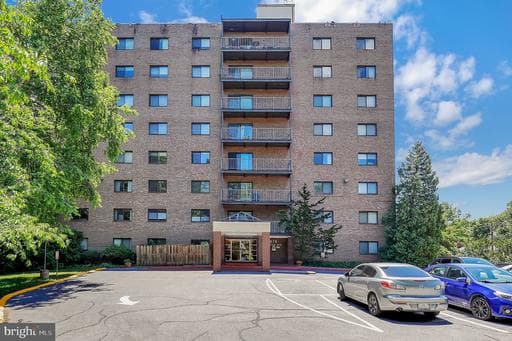 575 THAYER AVENUE 705