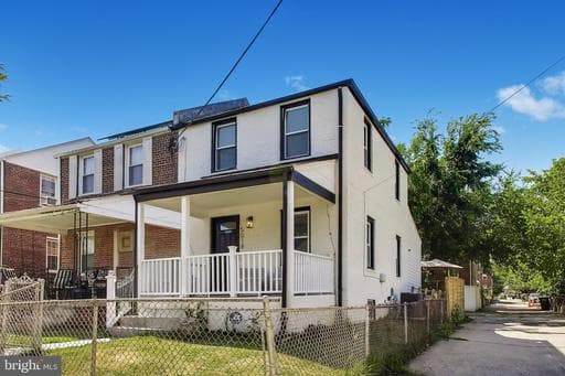 5018 8TH STREET