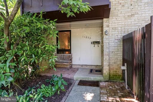 11073 SAFFOLD WAY - Photo 1