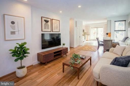 5517 7th St NW, Washington, DC 20011-3221, United States