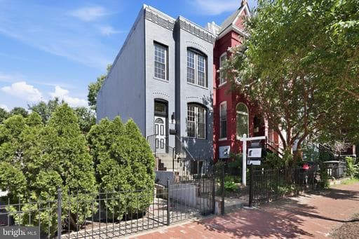 1227 1ST STREET