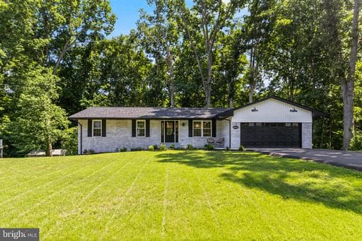 9617 CORTLAND LANE - Photo 1