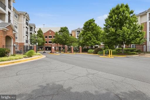 12913 CENTRE PARK CIRCLE 405 - Photo 1