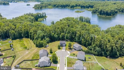 89 CHARTER GATE DRIVE