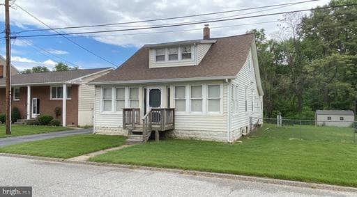 817 Broadview Blvd N, Glen Burnie, MD 21061-1905, United States - Photo 1