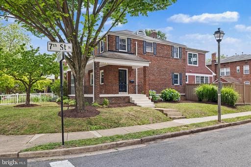 638 N Nelson St, Arlington, VA 22203-2213, United States
