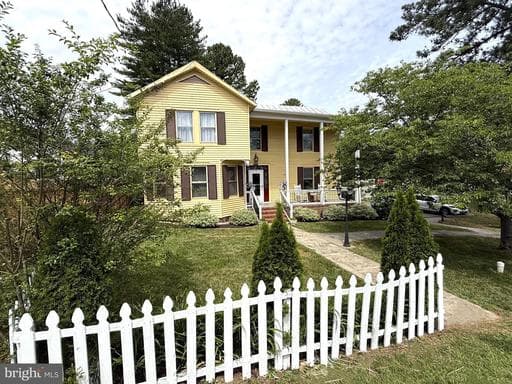 605 Mineral Ave, Mineral, VA 23117-4011, United States - Photo 1