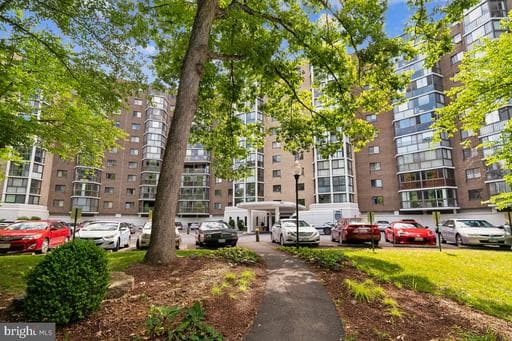 15107 INTERLACHEN DRIVE 2-303