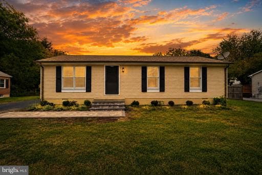 26407 HILLENDALE ROAD - Photo 1