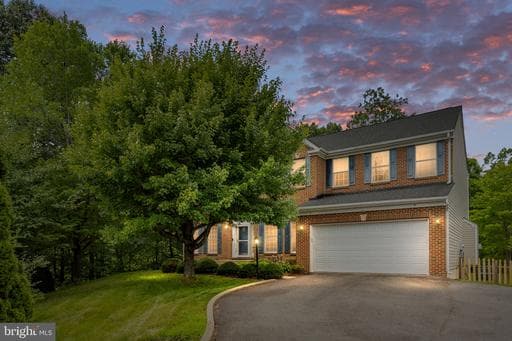20 PALACE LANE - Photo 1
