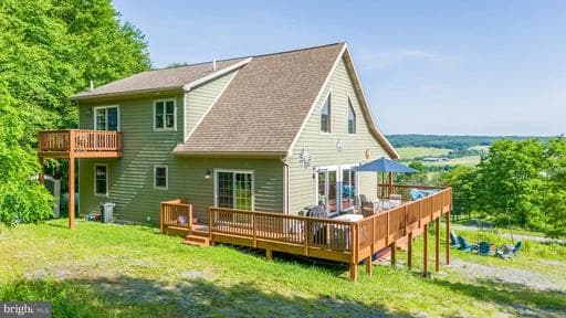 208 SMILEY FACE LANE - Photo 1