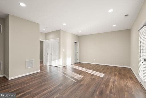 42787 Shaler St, Chantilly, VA 20152-3915, United States - Photo 1
