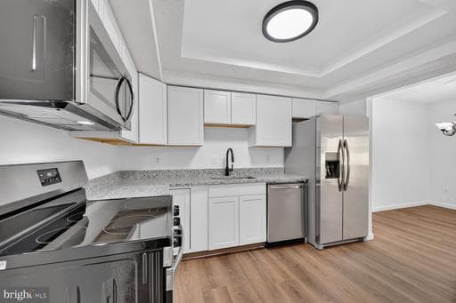 28 WEDGEDALE DRIVE - Photo 1