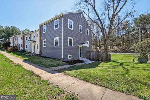 9662 WESTPORT LANE - Photo 1