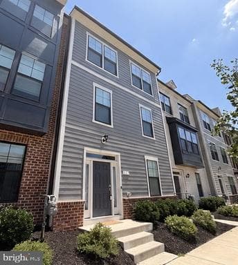 117 BEATSON STREET - Photo 1