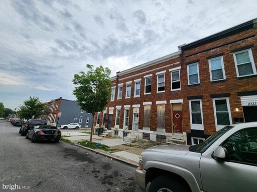 2735 HARLEM AVENUE - Photo 1