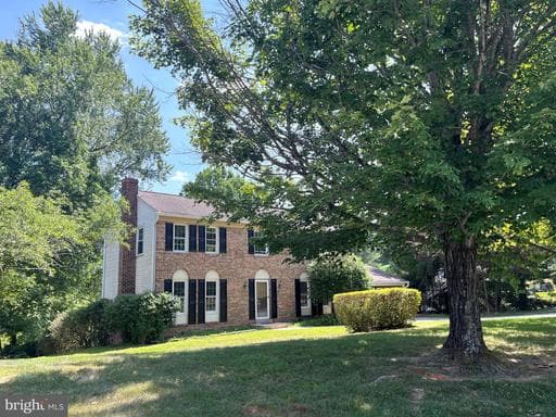 517 TANGLEWOOD DRIVE - Photo 1