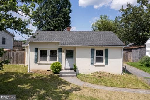 143 Dowell CIR WINCHESTER VA 22602