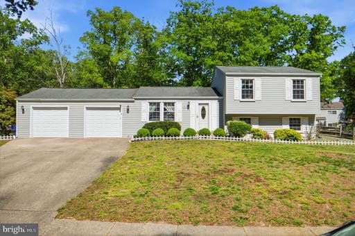 1034 Saint Pauls Dr, Waldorf, MD 20602-1515, United States - Photo 1