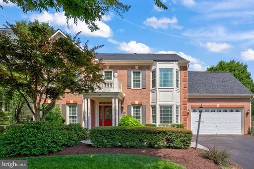 12916 Hedgetop Dr, Herndon, VA 20171-2272, United States