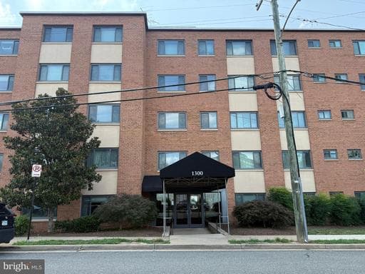 1300 S ARLINGTON RIDGE ROAD 512