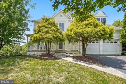 801 SANTMYER DRIVE