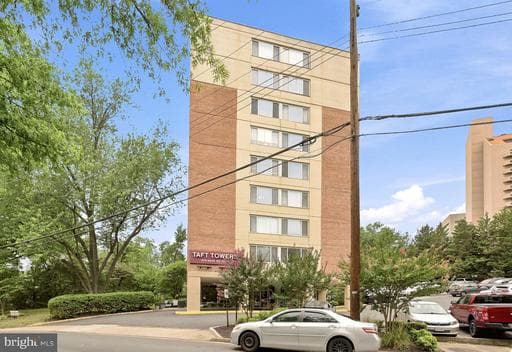 1210 N Taft St, Arlington, VA 22201-2404, United States