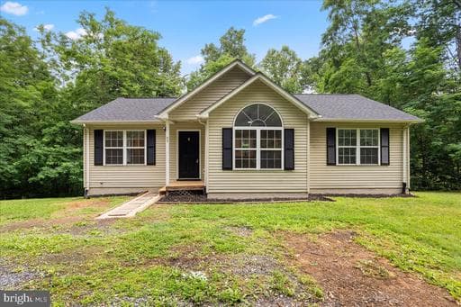 94 Tee Ct, Linden, VA 22642-5453, United States - Photo 1