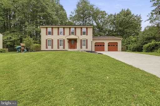 403 AMY DRIVE - Photo 1
