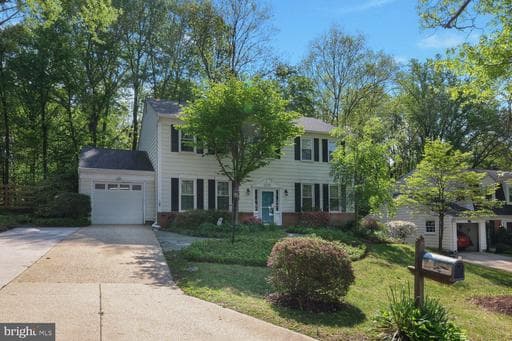 1332 WINDING WAYE LANE